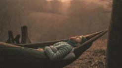 Robens Trace Hammock Mosquito Net -Full Camp Gear 490069 trace hammock mosquito net feature photo4